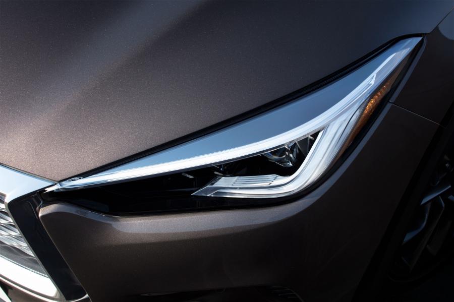 Детали экстерьера Infiniti QX50 2.0t AWD 2018 года  (NA) (фото 62 из 76)